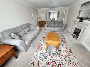 Lounge- click for photo gallery